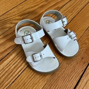 Footmates Tide Waterproof Sandals - Size 6 White